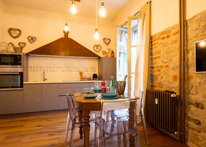 Gombito 4 Alta アパート *